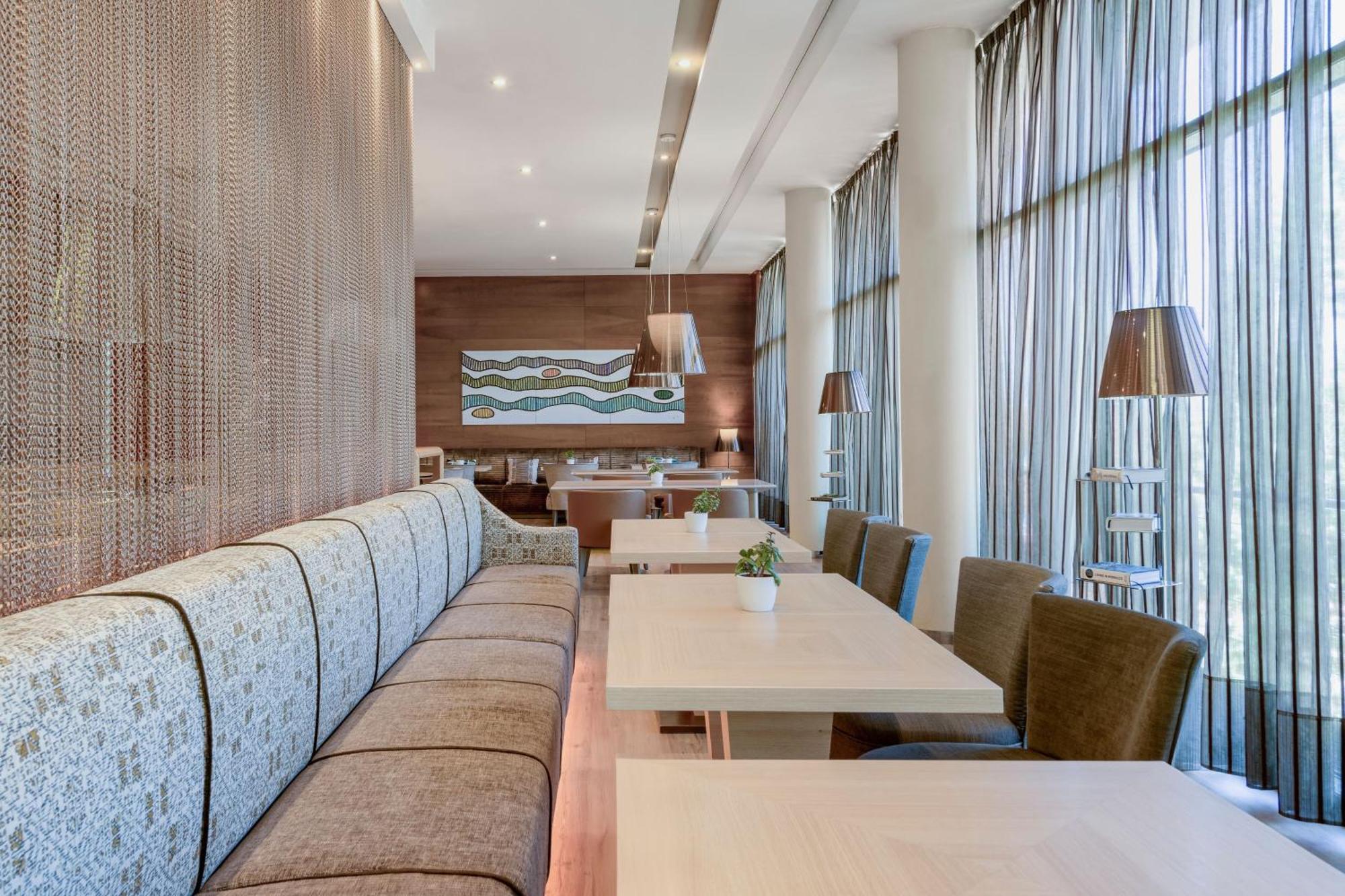 Ac Hotel Guadalajara By Marriott, Spain Екстериор снимка