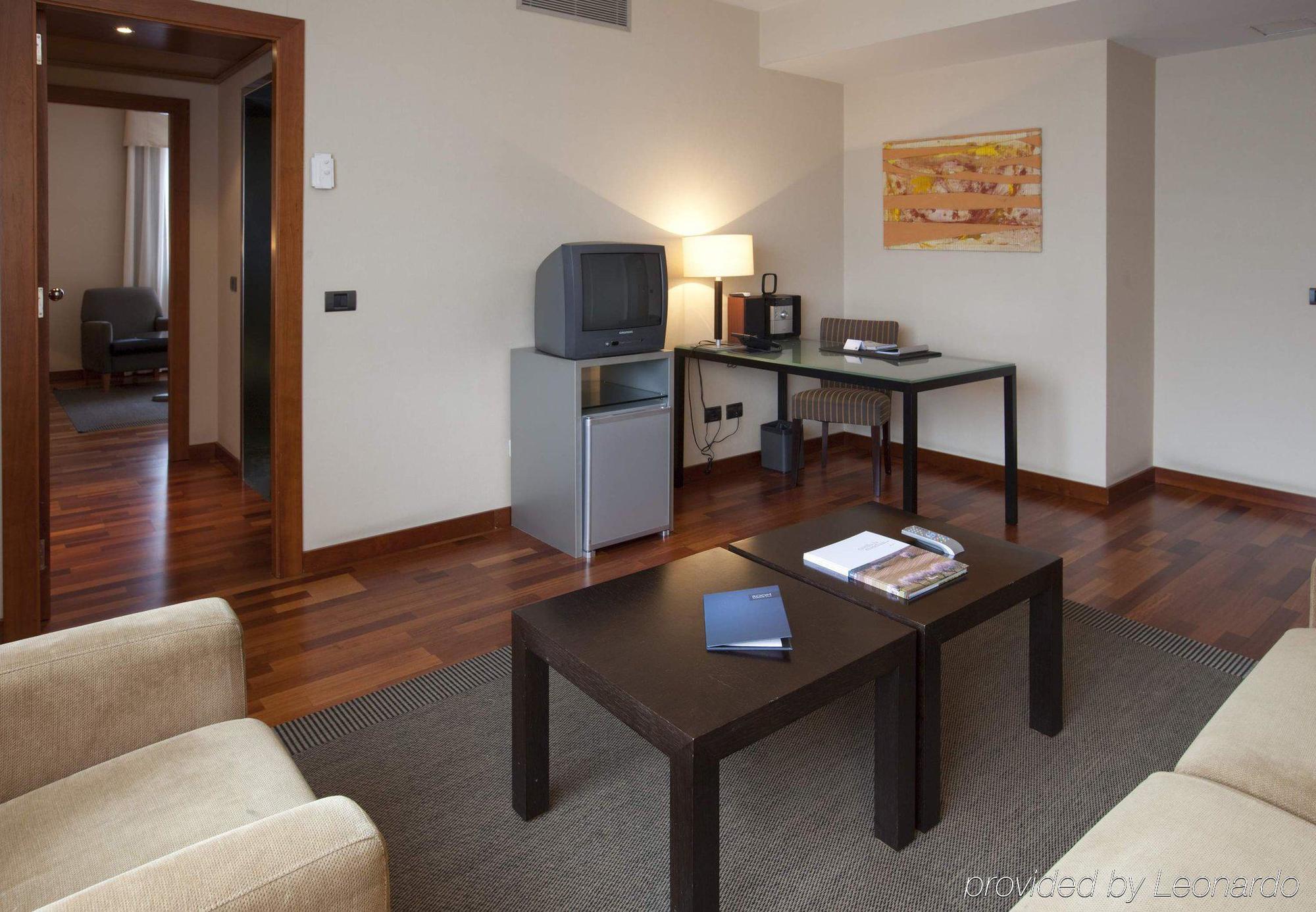 Ac Hotel Guadalajara By Marriott, Spain Стая снимка