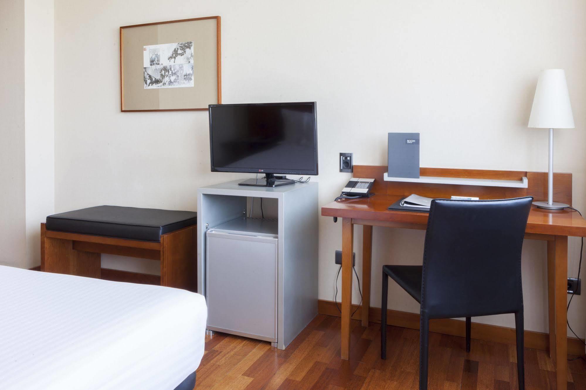 Ac Hotel Guadalajara By Marriott, Spain Екстериор снимка