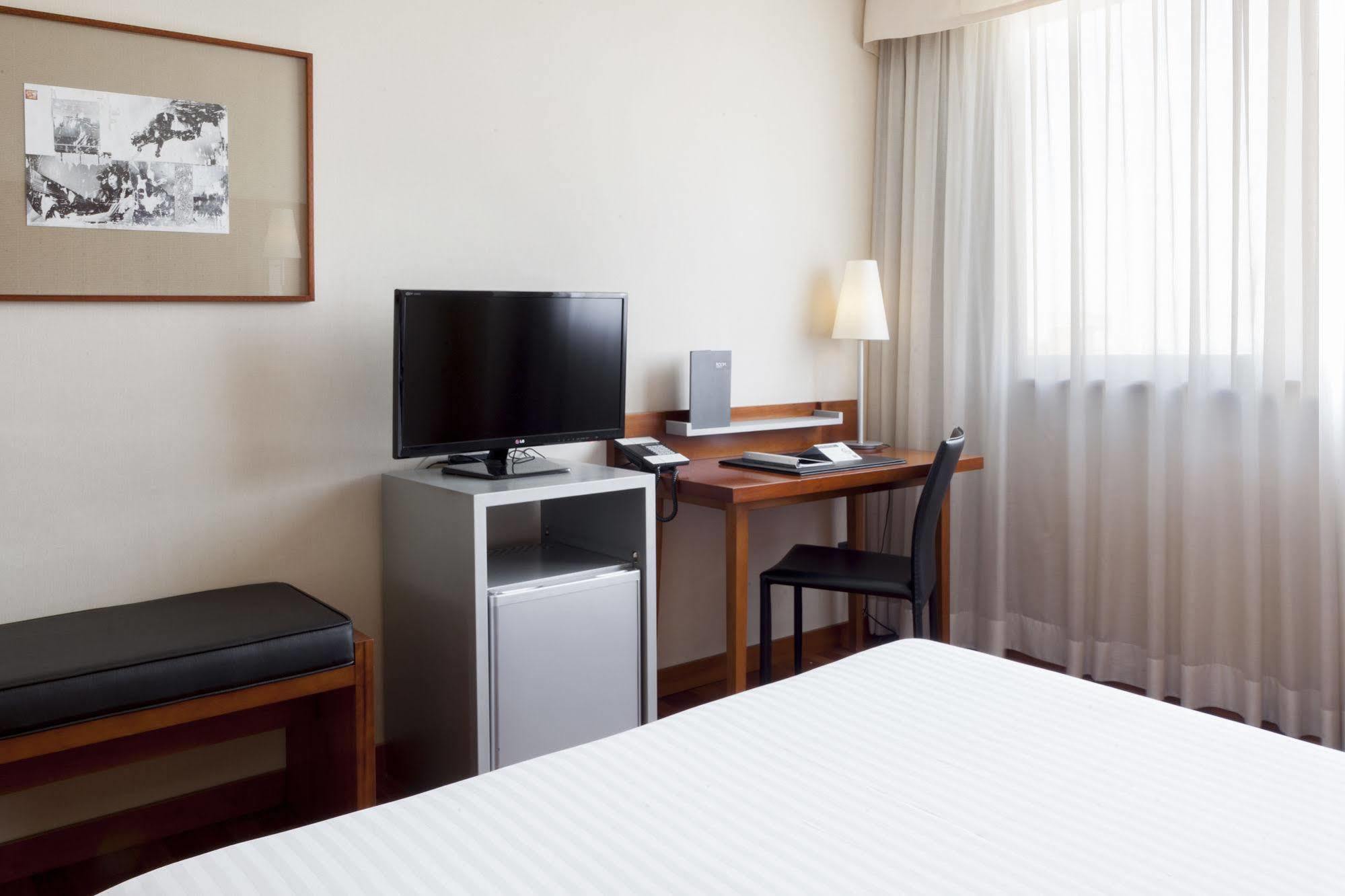 Ac Hotel Guadalajara By Marriott, Spain Екстериор снимка