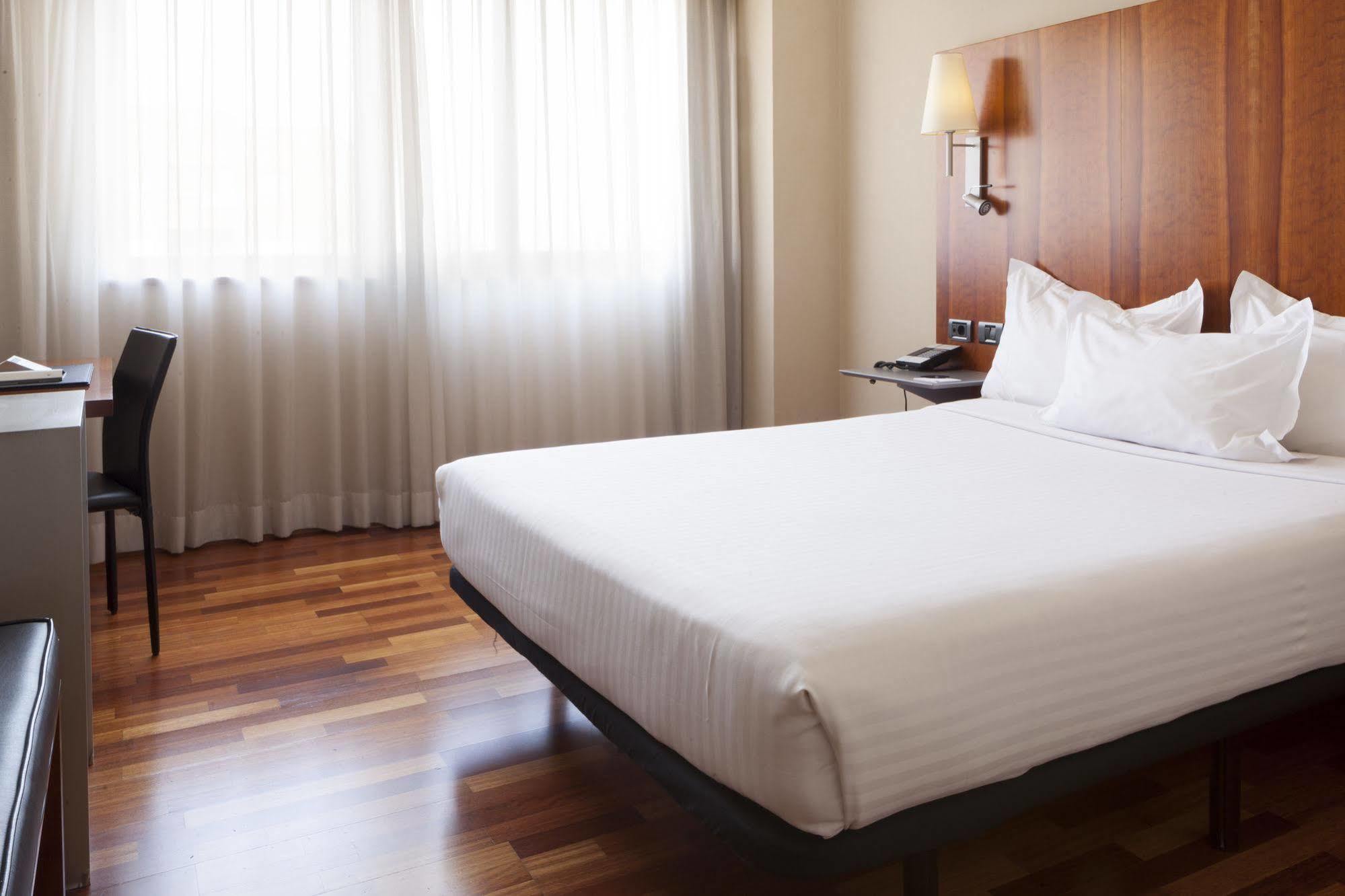 Ac Hotel Guadalajara By Marriott, Spain Екстериор снимка